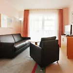 Strandvillen Binz - Appartement mit 1 Schlafzimmer und Balkon AH 562